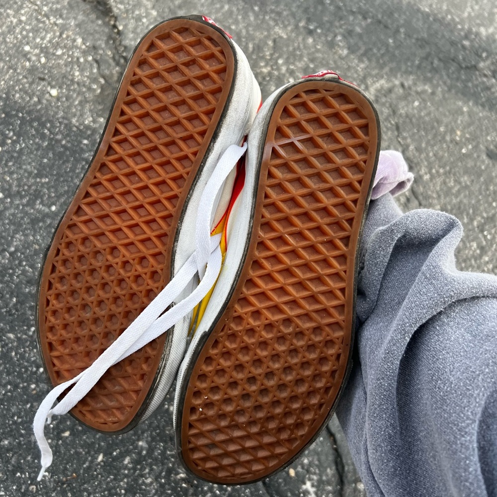 Vans - Picture 4 of 4